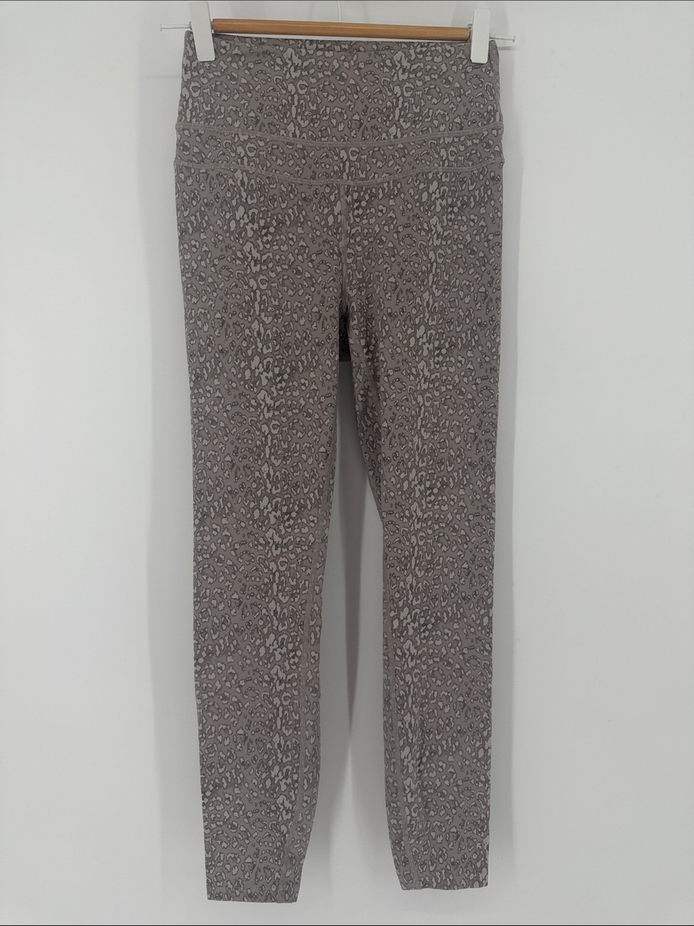 Varley Let’s Move Leopard‎ Leggings Taupe Animal Print Size Small
